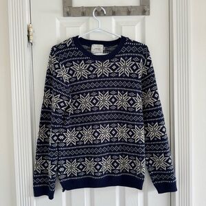 Après Ski? Oui oui. Navy and White Snowflake Sweater, Size XS